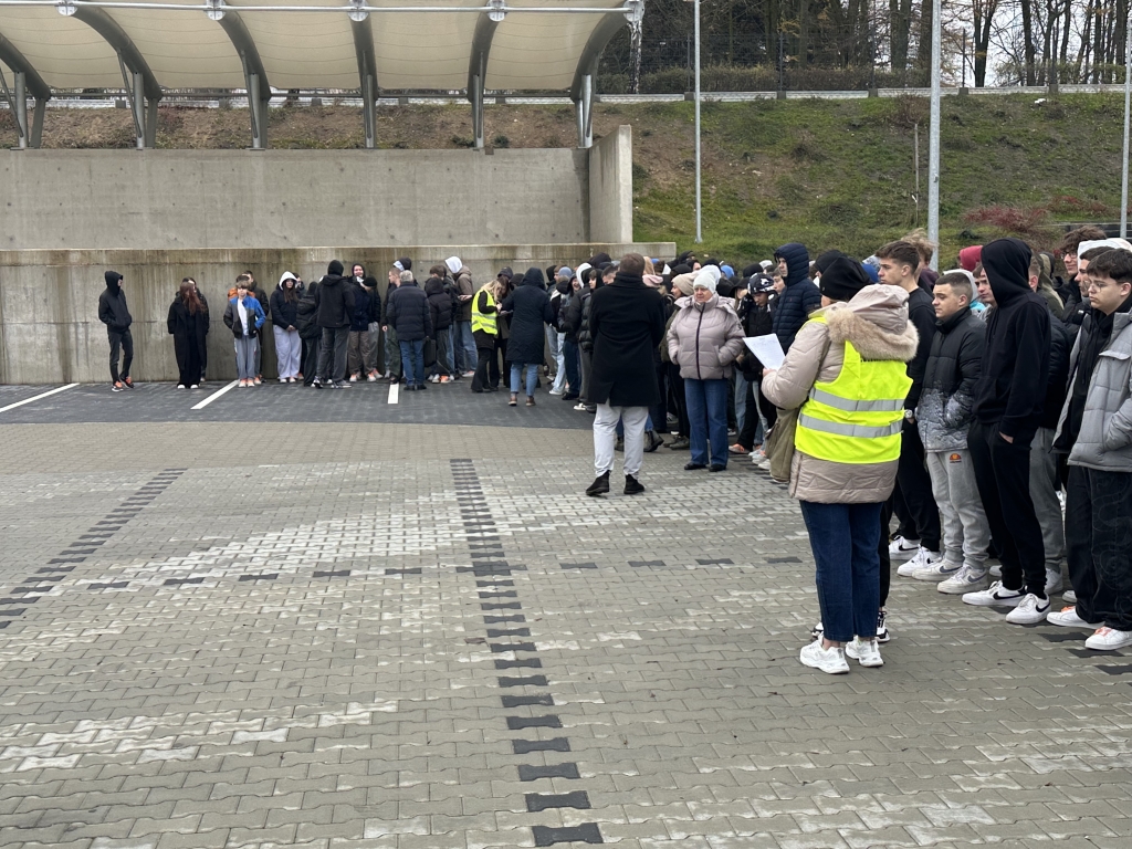 Próbna ewakuacja w szkole