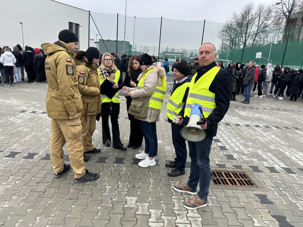 Próbna ewakuacja w szkole