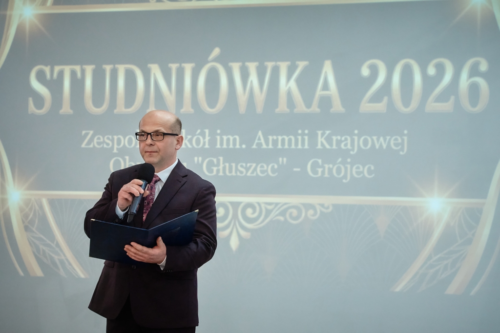 Niezapomniana studniówka — wieczór wzruszeń, wdzięczności i pięknych tradycji