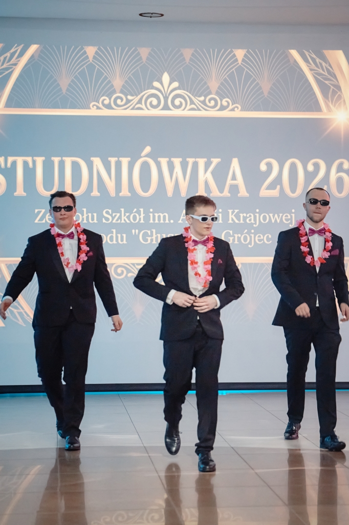 Niezapomniana studniówka — wieczór wzruszeń, wdzięczności i pięknych tradycji