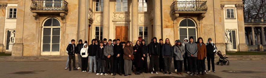 Wycieczka klas czwartych do Łazienek Królewskich i Teatru Studio Buffo