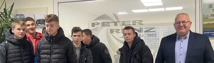 Wycieczka uczniów do zakładu Peter Renz sp. z o.o.